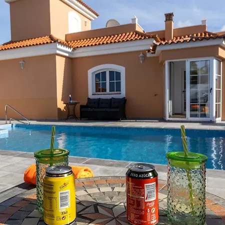 Vila Perfect For Family Holidays With Private Pool, Near And Golf- Ashley Costa De Antigua