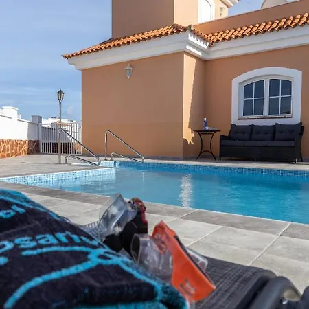 Perfect For Family Holidays With Private Pool, Near And Golf- Ashley Costa De Antigua