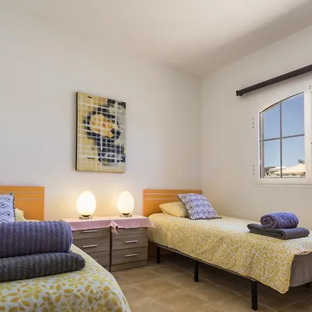 Perfect For Family Holidays With Private Pool, Near And Golf- Ashley Costa De Antigua