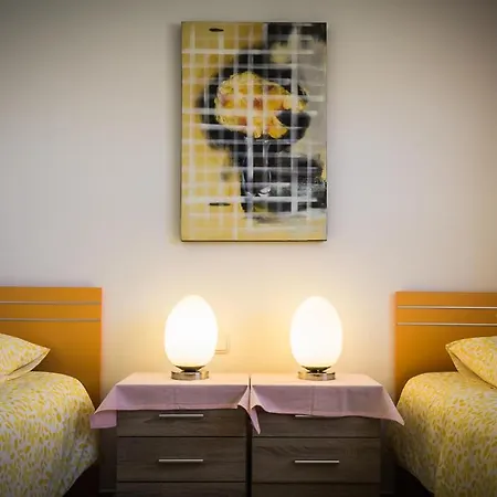 Βίλα Perfect For Family Holidays With Private Pool, Near And Golf- Ashley
